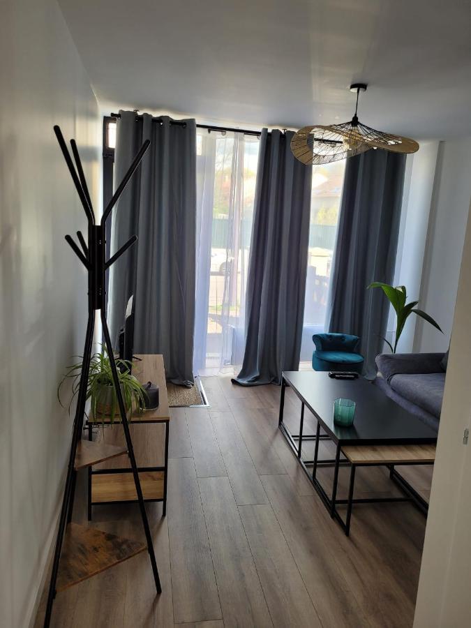 Les Oursins-Appartement 3Pieces, 4 Couchages Et Parking Gratuit Metz Exterior foto